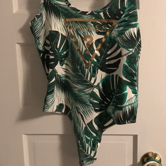 Guess Tops - Guess leaf bodysuit sz small S tank style